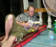 ich-beim-lesen-thail.2006.jpg